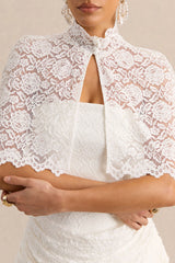 Caliro | White Lace High-Neck Short Cape
